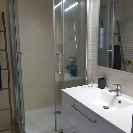 Appartement RnB Locations Mâcon Extérieur photo